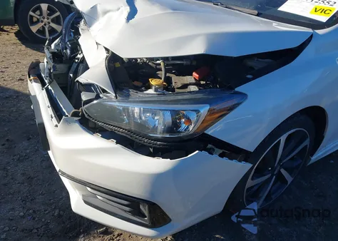 2021 Subaru Impreza Sport z USA, uszkodzony, nr VIN 4S3GKAM64M3601431